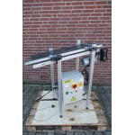 38 cm breed lengte 100 cm, snelheid regelbaar. Gebruikt.